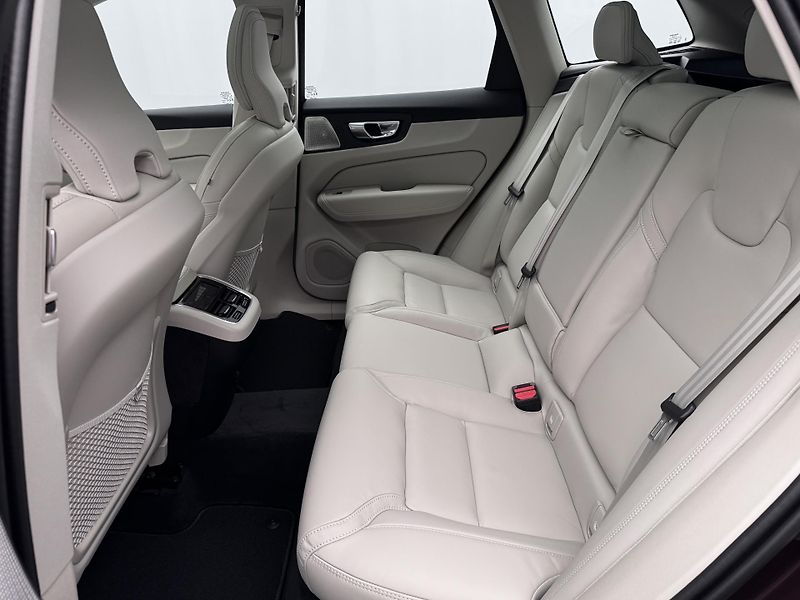 Volvo XC60 (2026) B5 AWD AUT BRIGHT ULTRA - fotka 6 z 26