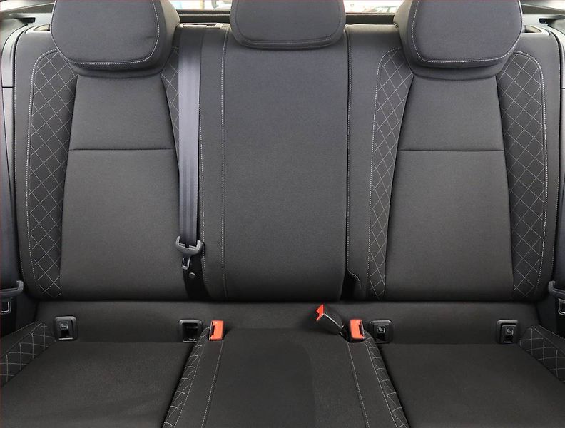 Škoda Karoq (2017) 1.6 TDI, Tempomat - fotka 10 z 20