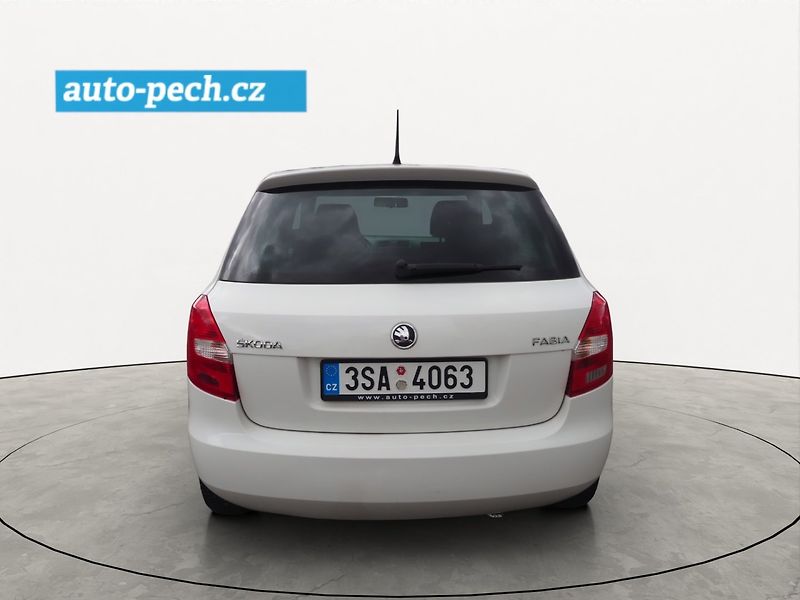 Škoda Fabia (2013) 1.4i - fotka 3 z 41