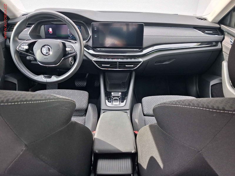 Škoda Octavia (2021) 2.0 TDi, 2.maj,ČR, Style - fotka 8 z 20