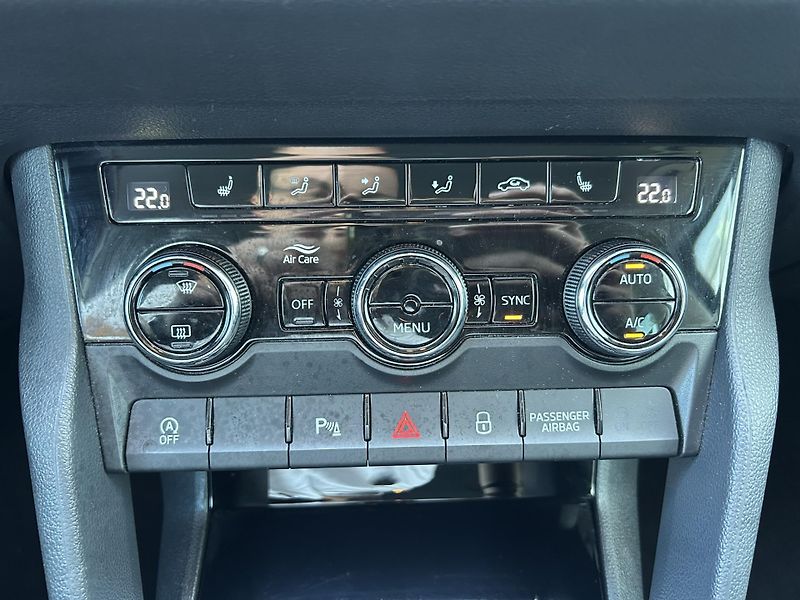 Škoda Karoq Style 1.5 TSI /110kW 7st.aut.D - fotka 21 z 26