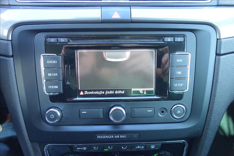 Škoda Superb 2,0 TDi 103KW,ČR,ACTIVE,4x4. - fotka 24 z 35