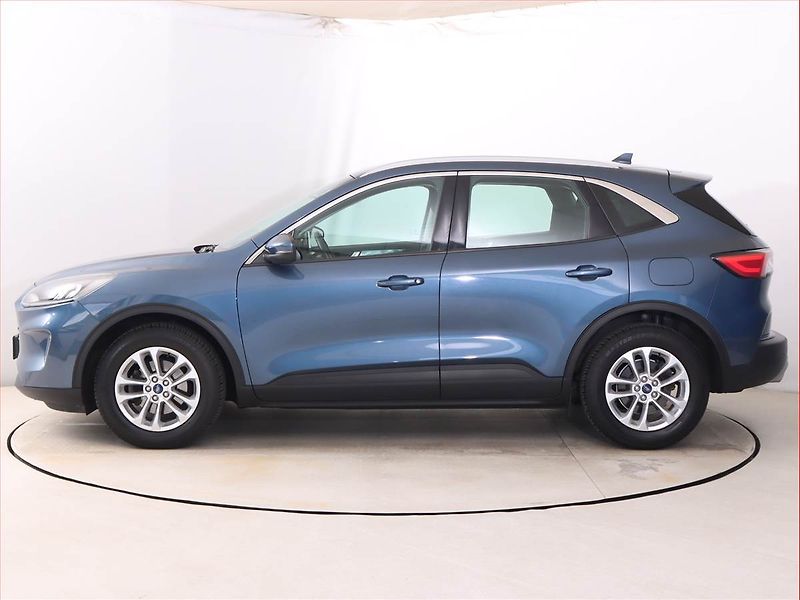 Ford Kuga (2021) Titanium 1.5 EcoBlue - fotka 3 z 20