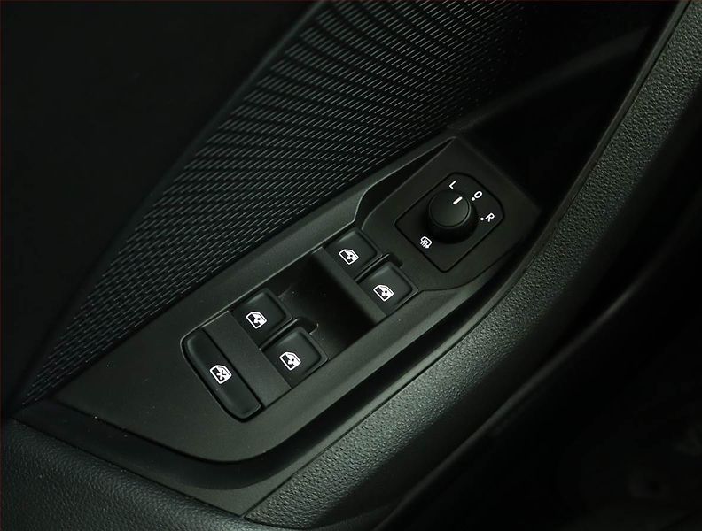 Škoda Octavia (2022) Ambition 2.0 TDI, ČR,1.maj - fotka 15 z 15