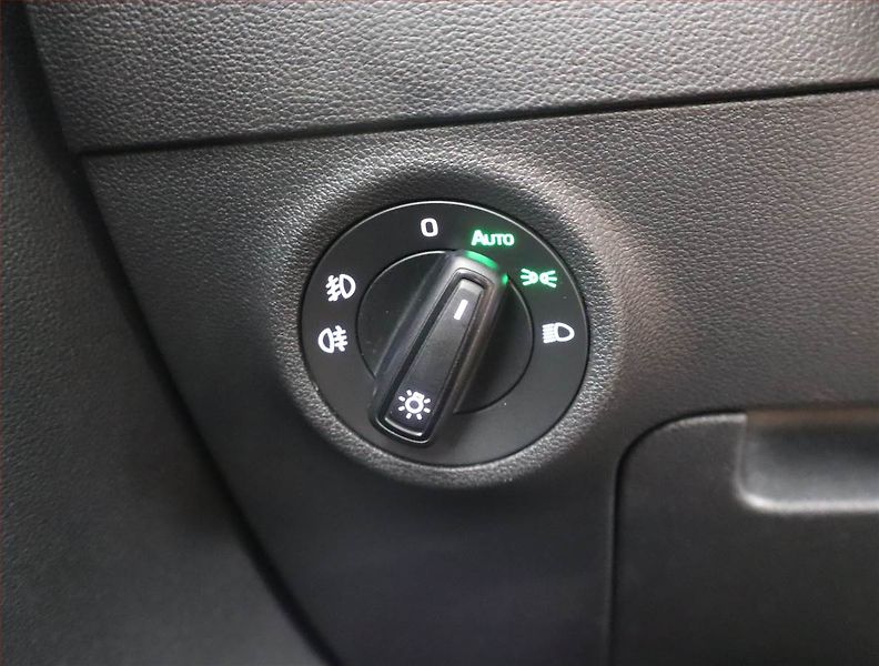 Škoda Karoq (2018) Style 1.0 TSI, Automat - fotka 17 z 22