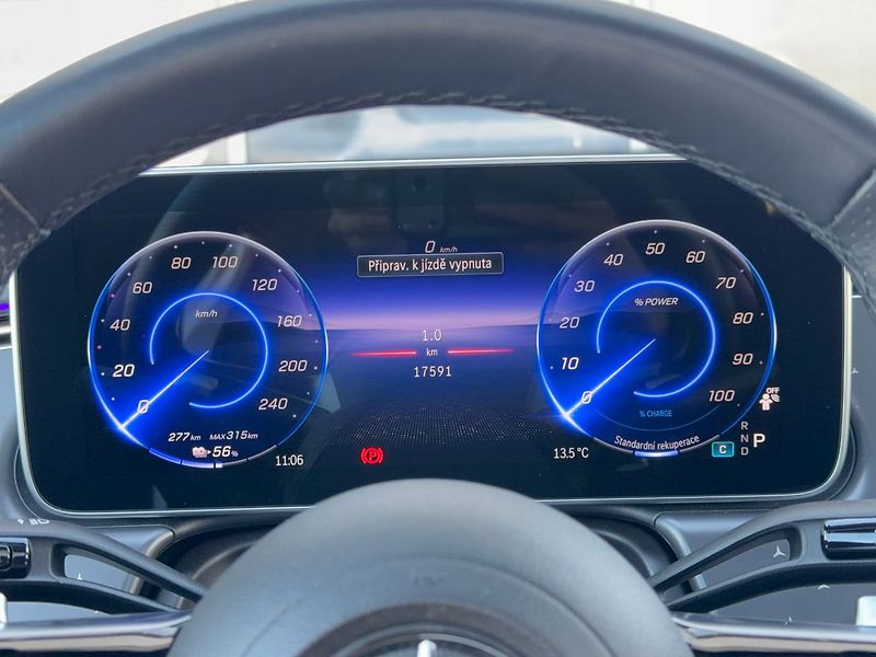 Mercedes-Benz Ostatní EQE 350 4MATIC SUV AMG - fotka 18 z 35