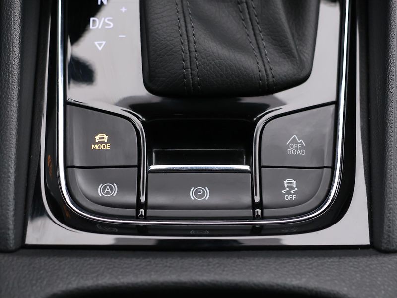 Škoda Kodiaq 2.0 TDI 140kW 4x4 DSG CZ L&K - fotka 30 z 39