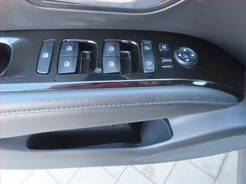 Hyundai Tucson (2021) 1.6 T-GDI - fotka 16 z 23