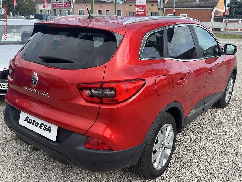 Renault Kadjar (2016) 1.2TCe, 1.maj,ČR, Navi - fotka 4 z 21