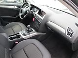 Audi A4 (2009) combi 2,0 TDi servis doložen - náhled 7