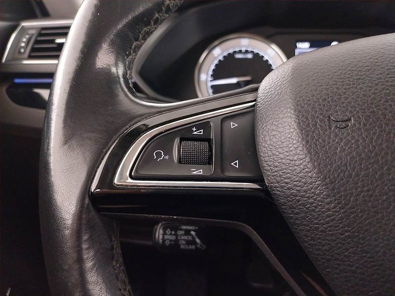 Škoda Superb (2016) Laurin&Klement 2.0 TDI - fotka 26 z 27