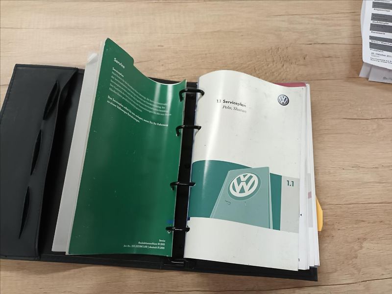 Volkswagen Polo 1,2 HTP,44KW,KLIMA,SERVISKA,ES - fotka 34 z 40