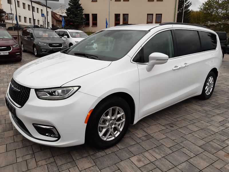 Chrysler Pacifica (2022) 3,6L V6,Top výbava, REZERVACE - fotka 3 z 50