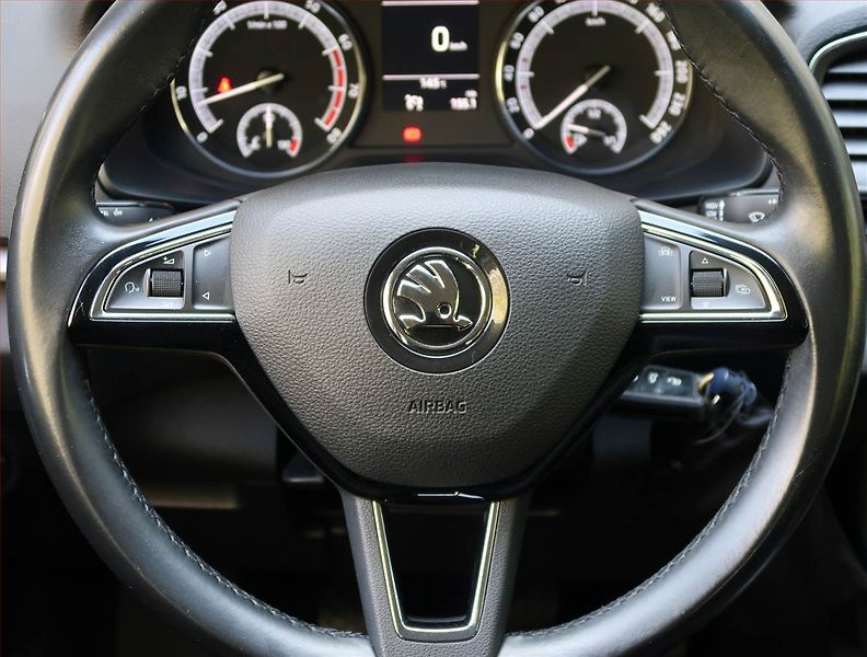 Škoda Karoq (2019) 1.5 TSI - fotka 15 z 19