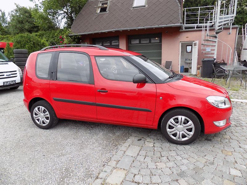 Škoda Roomster 1,2 TSI 63 KW ACTIVE, KLIMA - fotka 8 z 56