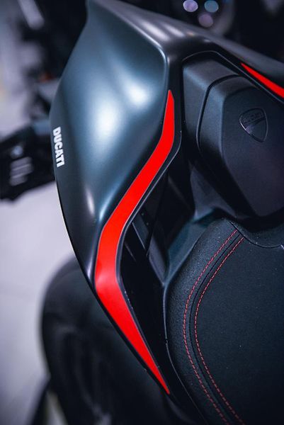 Ducati Panigale V4 S (2021) SP - fotka 13 z 51
