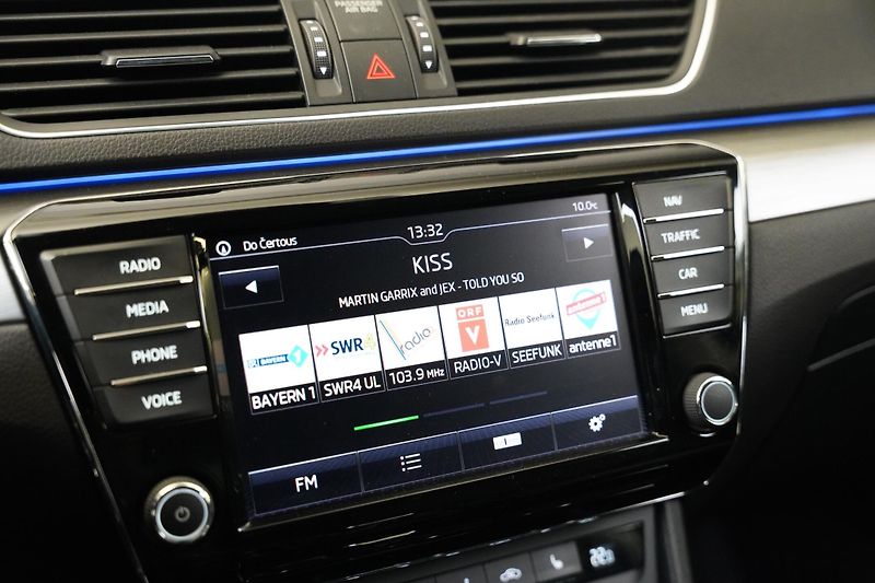 Škoda Superb - fotka 22 z 30