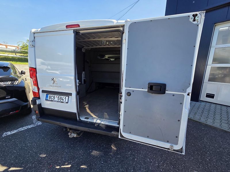 Peugeot Boxer (2021) 2.2 BHDi 140 L2H1 MAN6 - fotka 14 z 22