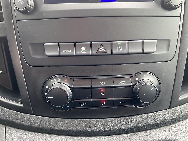 Mercedes-Benz Vito 114 CDI/L Tourer Pro - fotka 24 z 25