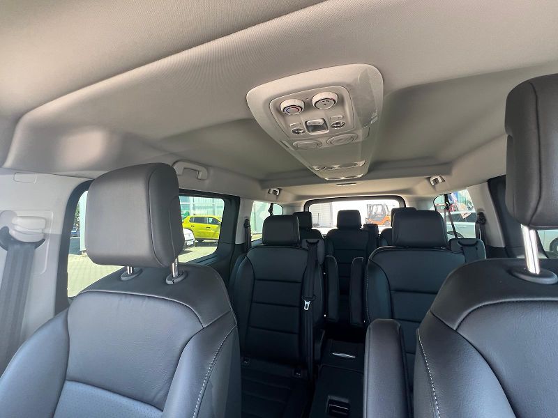 Peugeot Traveller (2026) Allure L3 2.2 180 S&S VIP7 - fotka 15 z 18