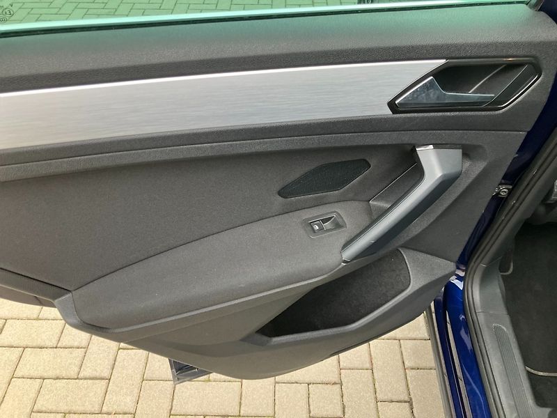 Volkswagen Tiguan (2017) 2.0TDI 110kW DSG NAVIGACE - fotka 15 z 27