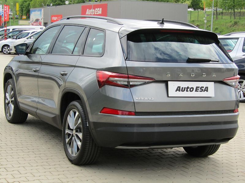 Škoda Kodiaq (2022) 2.0 TDi, Ambition, DSG, LED - fotka 6 z 20