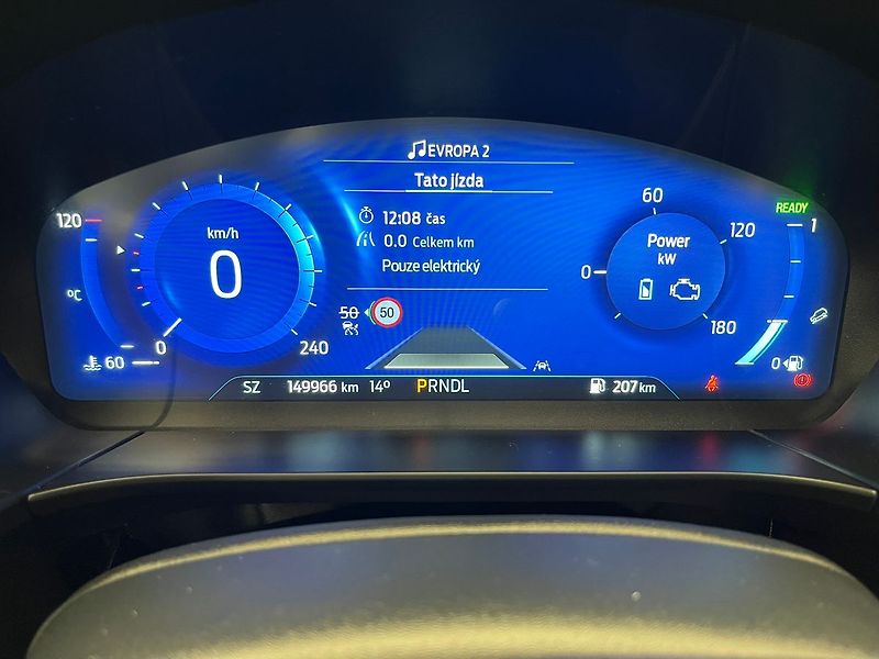 Ford Kuga 2.5 HEV 4x4 TITANIUM - fotka 13 z 78