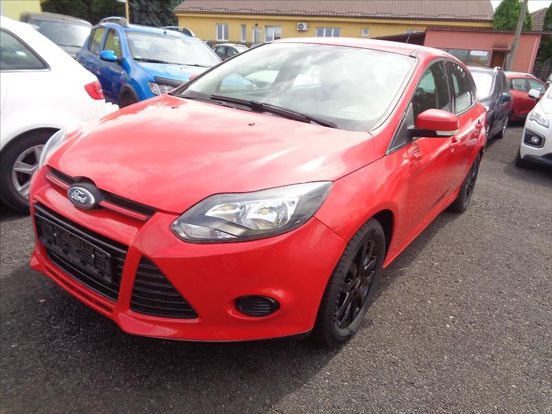 Ford Focus 1,6 - fotka 3 z 18