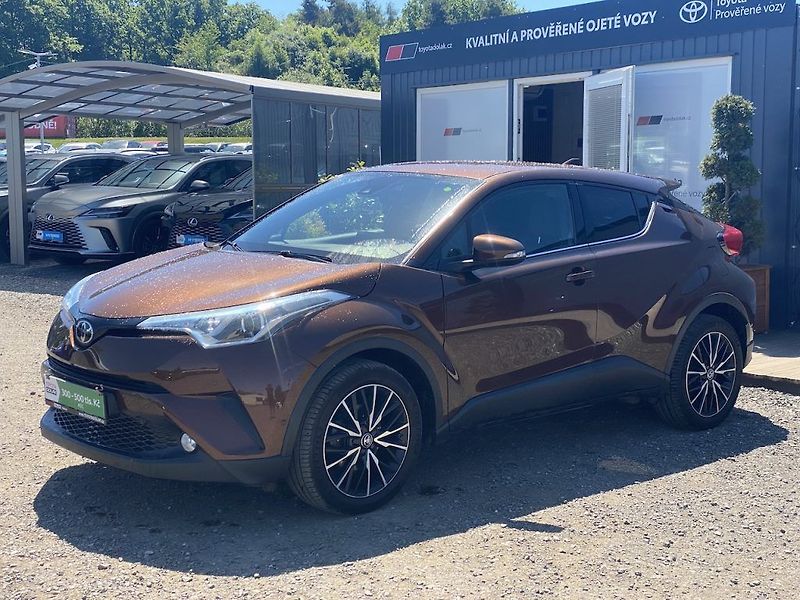 Toyota C-HR 1.2iT, ČR-1m, Executive, 4x4 - fotka 4 z 17