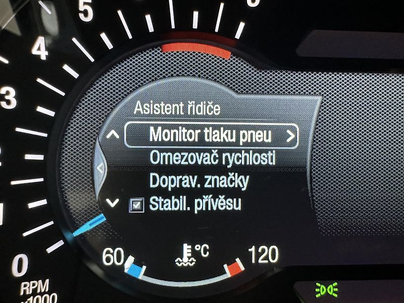 Ford S-MAX Business 2.5i HEV 190k aut. - fotka 16 z 30