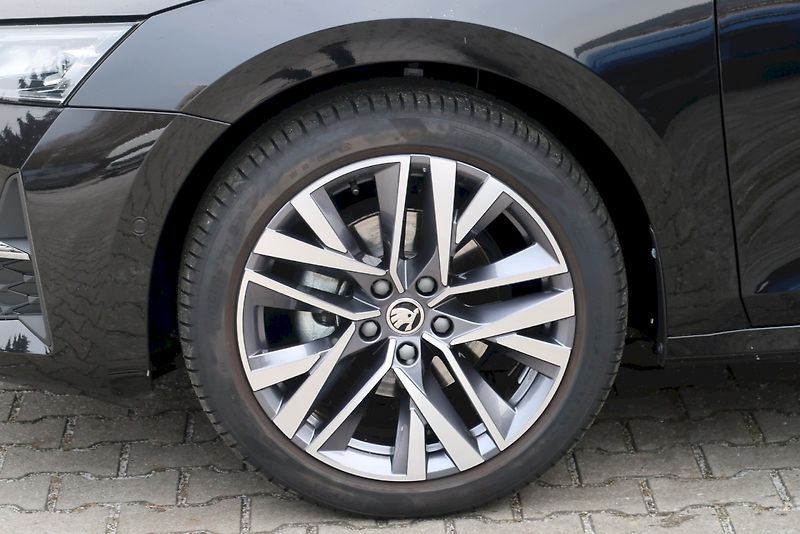 Škoda Octavia (2025) Combi 130 let Premium 1,5 TSi - fotka 31 z 31