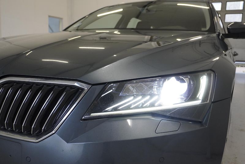 Škoda Superb 1.5 TSI 110kW STYLE TOP SERVIS - fotka 9 z 35