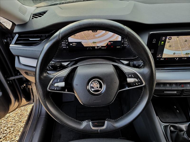 Škoda Octavia 1,0 TSI,NAVI,LED,VIRTUAL,KEYLE - fotka 20 z 50