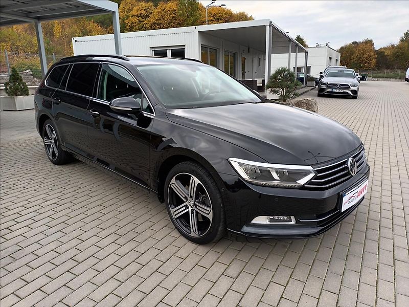 Volkswagen Passat 2,0 TDI,110KW,RADAR,LED, - fotka 3 z 47