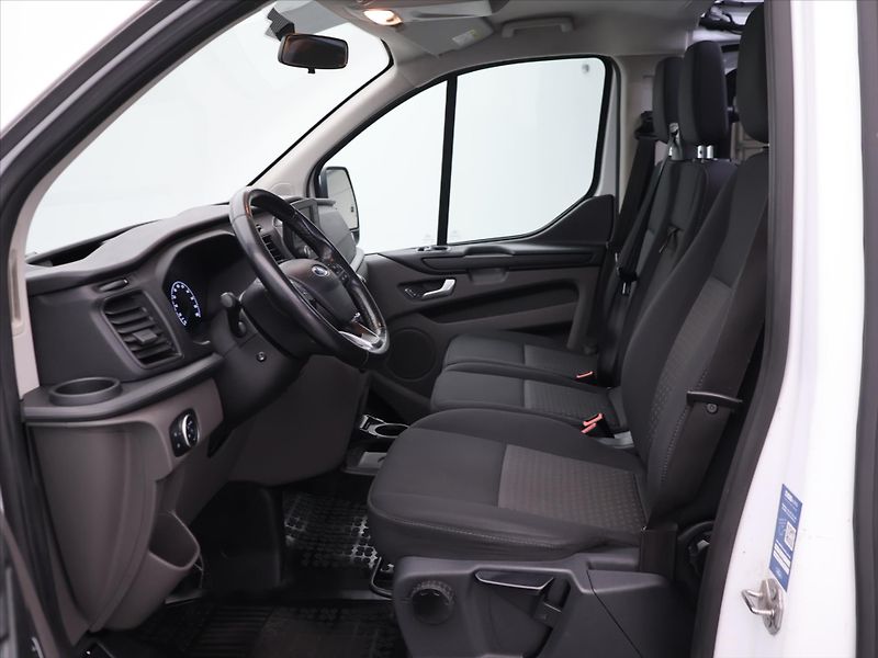 Ford Transit Custom 2,0 EcoBlue 95kW DPH CZ - fotka 12 z 28