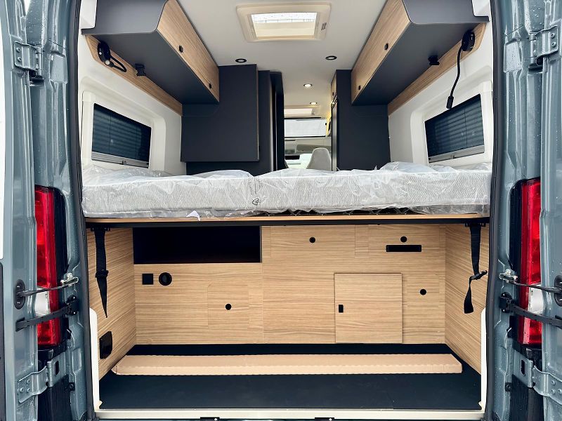 Pilote (2026) V630J Expression - fotka 11 z 37