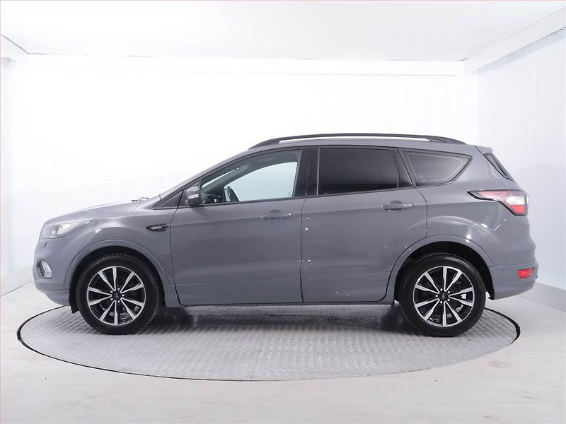 Ford Kuga (2019) ST-Line 2.0 TDCi, 4X4 - fotka 3 z 22