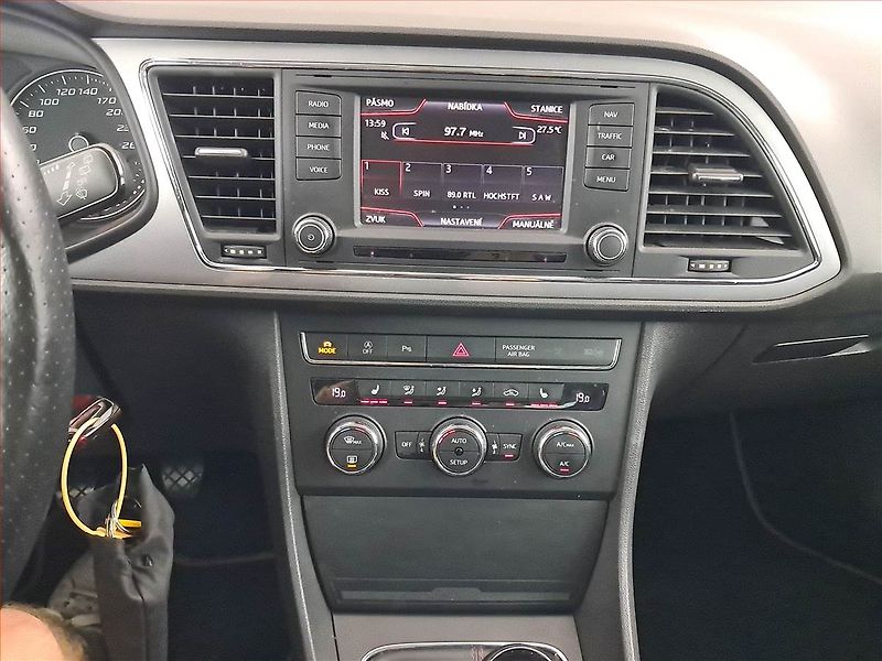 Seat Leon (2012) 1.4 TSI, Navi, Tempomat - fotka 12 z 17