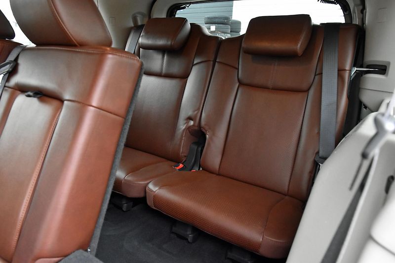 Jeep Commander 3.0 CRD V6 AT 4WD LIMITED,7SED - fotka 39 z 50
