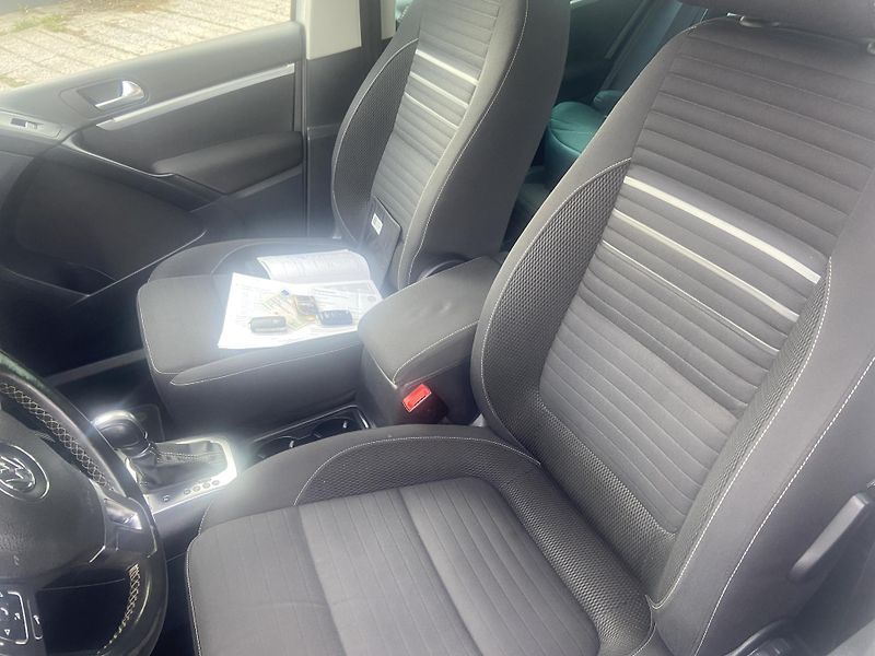 Volkswagen Tiguan (2014) 2.0 TDI - R-line CUP 4x4 - fotka 22 z 47