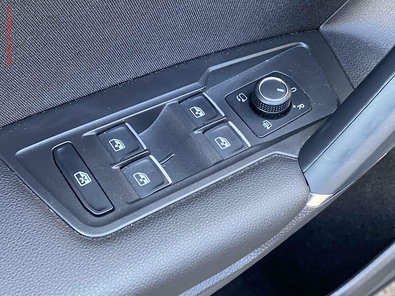Volkswagen Tiguan Allspace (2018) 2.0 TDi 4X4, Highline, DSG - fotka 11 z 20