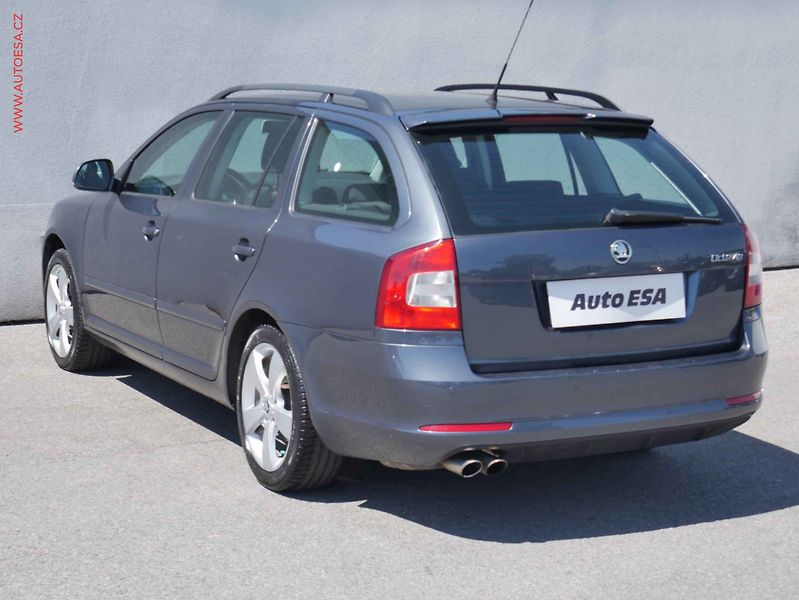 Škoda Octavia (2010) 1.4 TSI, Sport - fotka 6 z 16