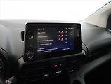 Opel Combo (2021) Maxi Edition 1.2 Turbo, 7Míst - náhled 16
