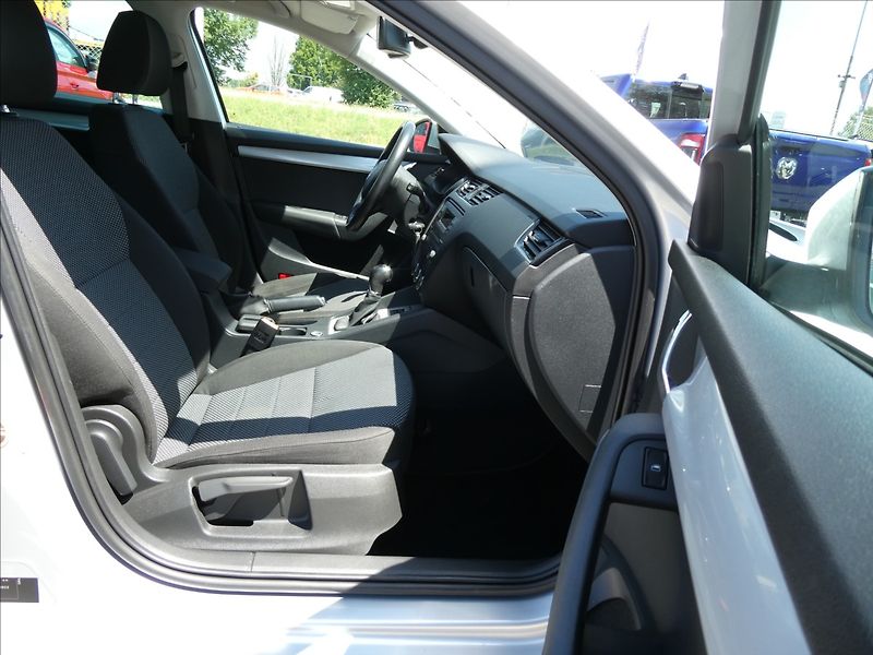 Škoda Octavia 1,4 TSi 103kW DSG 1.majitel - fotka 26 z 41