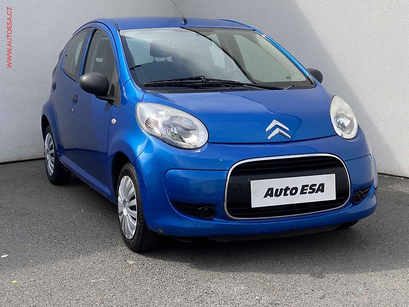 Citroën C1 (2010) 1.0i, 2.maj,ČR, servis.kniha - fotka 1 z 14