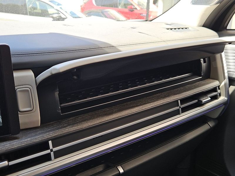Hyundai Santa Fe 1.6 T-GDi PHEV 4X4 A/T, Style - fotka 36 z 52