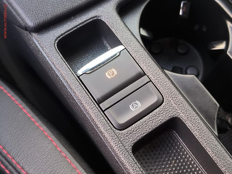Škoda Octavia (2022) 2.0 TSi, RS, panor, Webasto - fotka 22 z 34