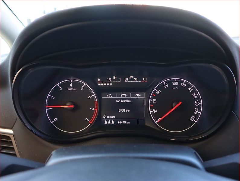Opel Zafira (2018) 1.4 Turbo, Serv.kniha - fotka 11 z 17