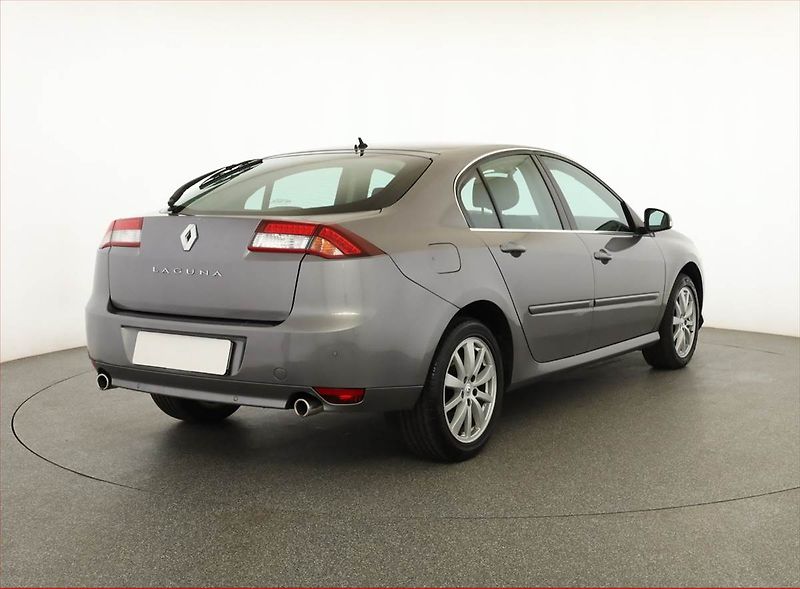 Renault Laguna (2012) 2.0 dCi, Navi, Xenony - fotka 5 z 15