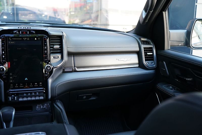 RAM 1500 TRX, Equipment Level 2, Harman - fotka 32 z 62